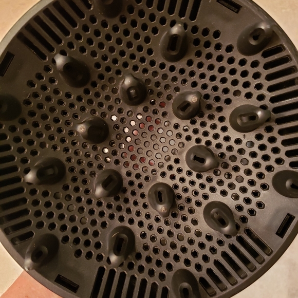Brand new, used twice, adjustable hair diffuser. Works great, fits most dryers. - Picture 3 of 6